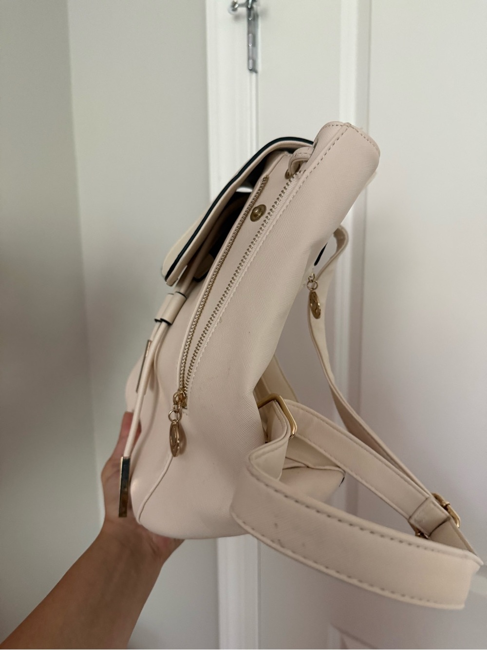 Cream Leatherette Drawstring Backpack with Gold Hardware - Picture 2 of 4